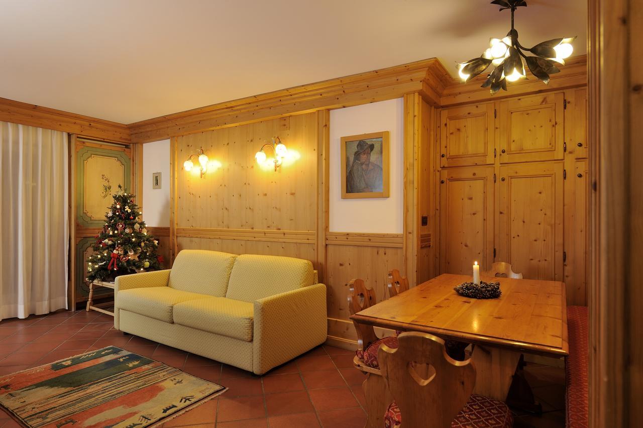 Chalet Dei Pini Madonna di Campiglio Exterior photo