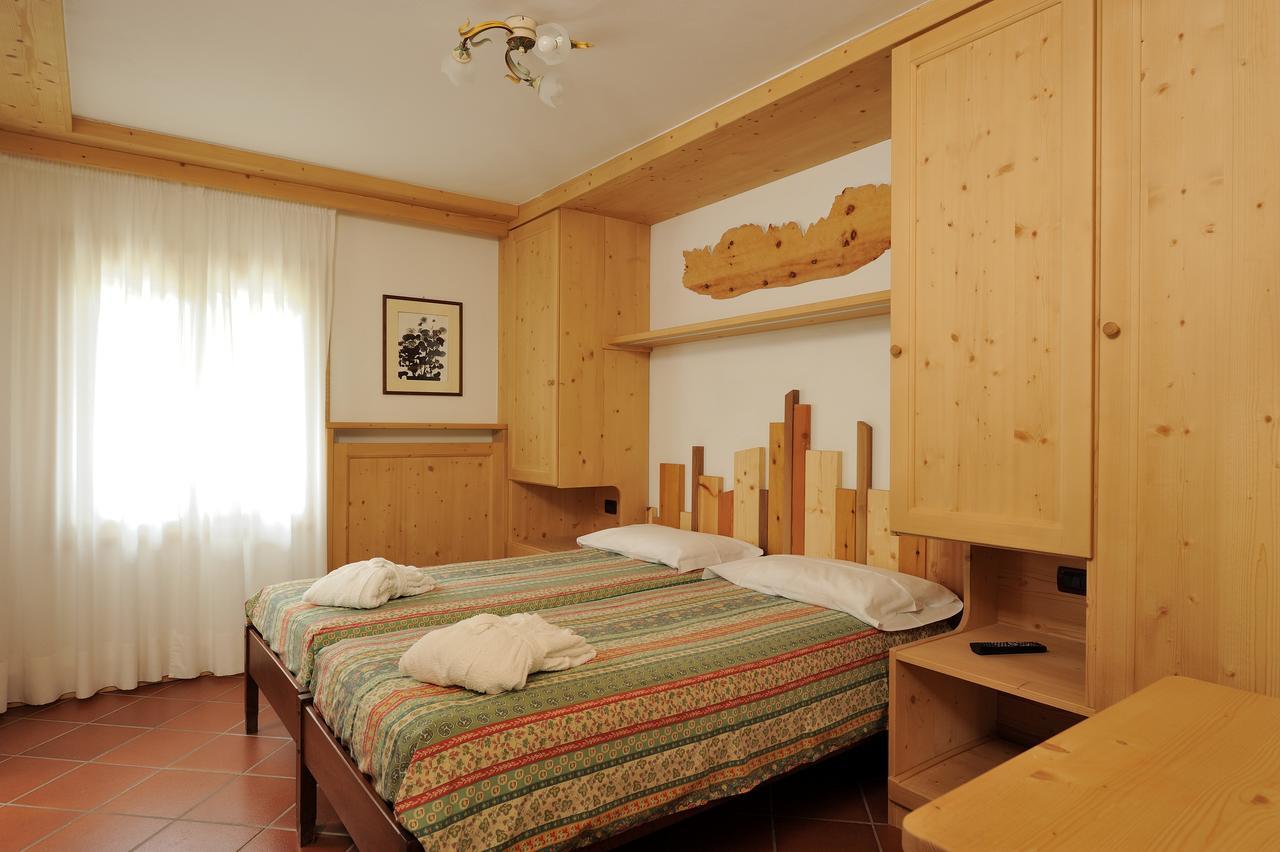 Chalet Dei Pini Madonna di Campiglio Exterior photo
