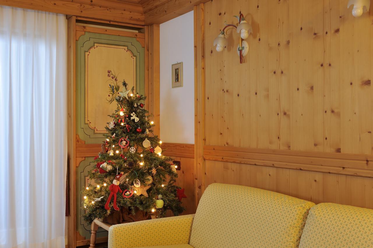 Chalet Dei Pini Madonna di Campiglio Exterior photo