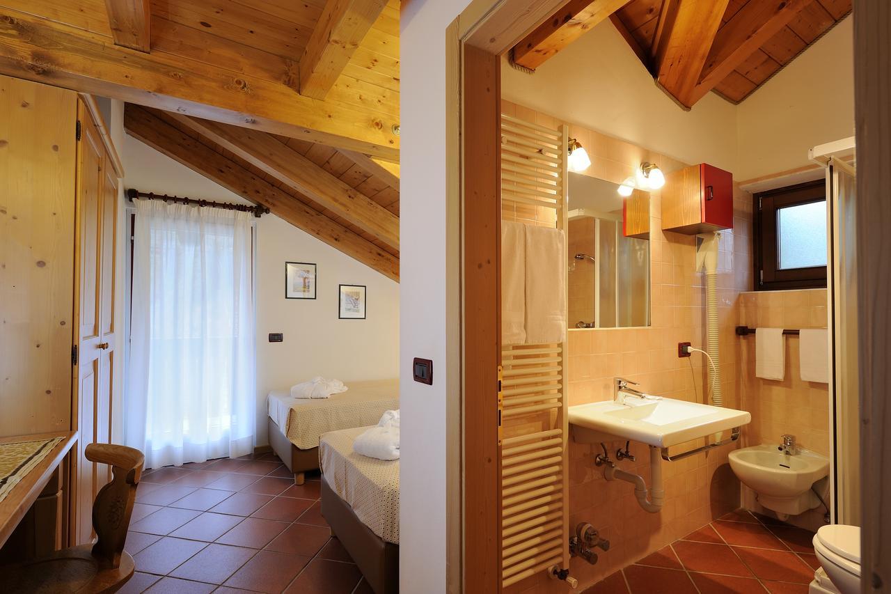 Chalet Dei Pini Madonna di Campiglio Exterior photo